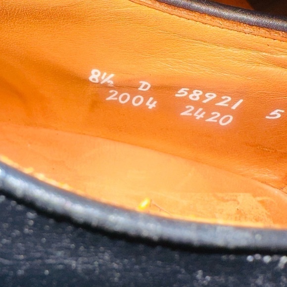 Allen Edmonds Byron Black Cap Toe Oxfords. - Picture 10 of 12